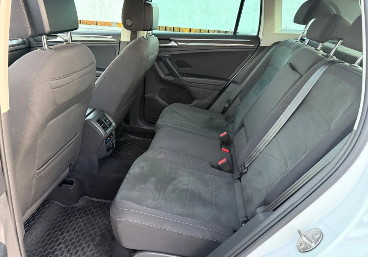 Volkswagen Tiguan - Zdjęcie 30