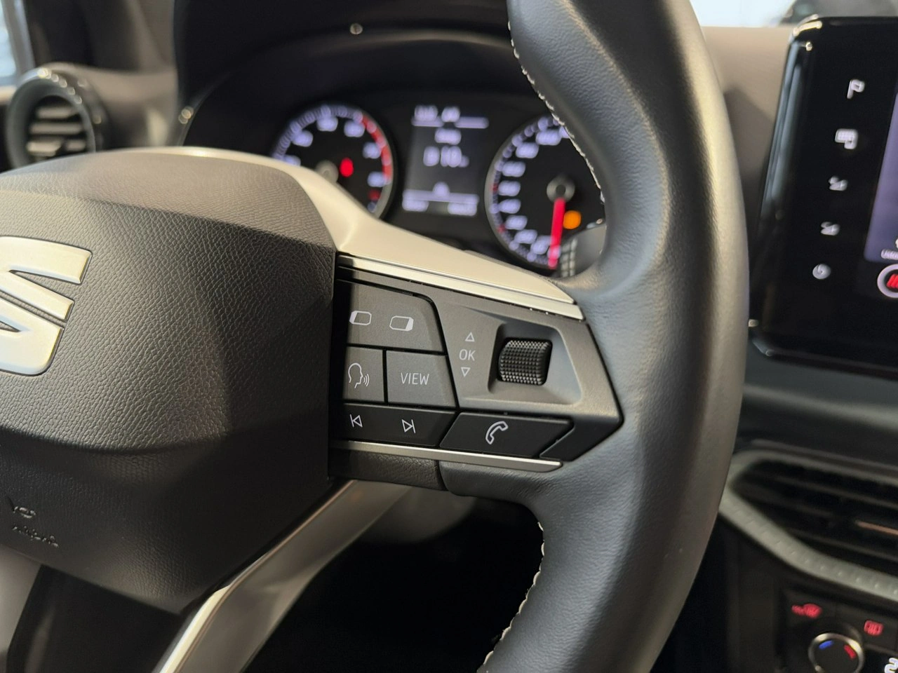 Seat Arona - Zdjęcie 22