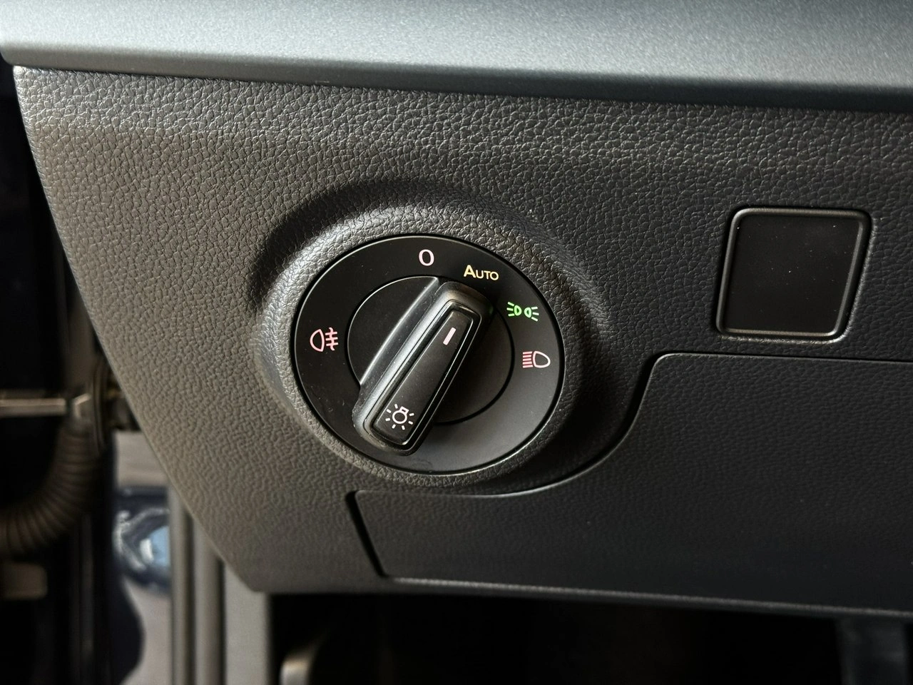 Seat Arona - Zdjęcie 15