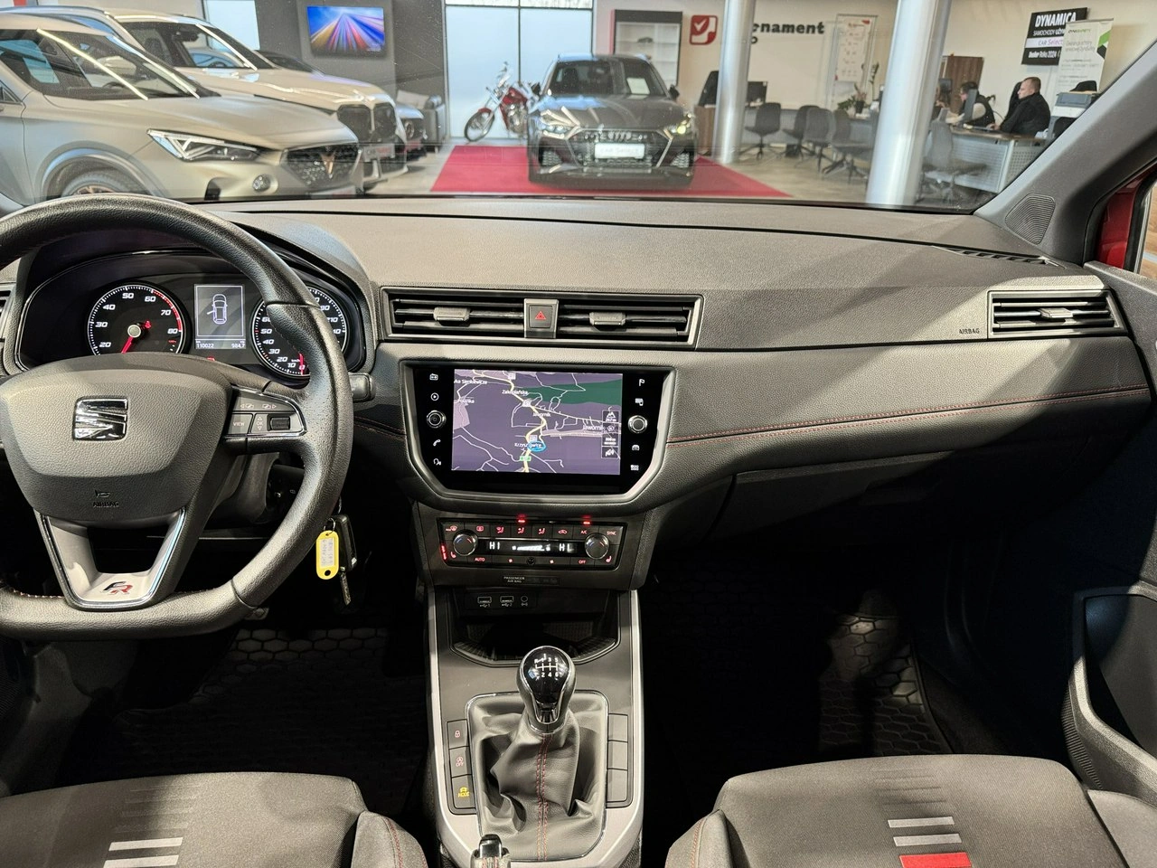 Seat Arona - Zdjęcie 14