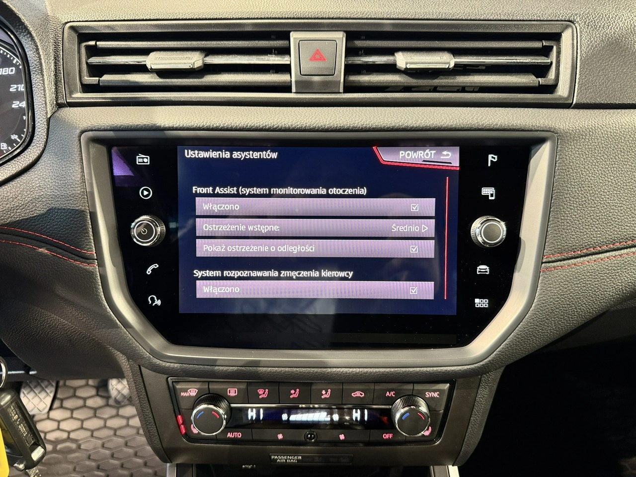 Seat Arona - Zdjęcie 19