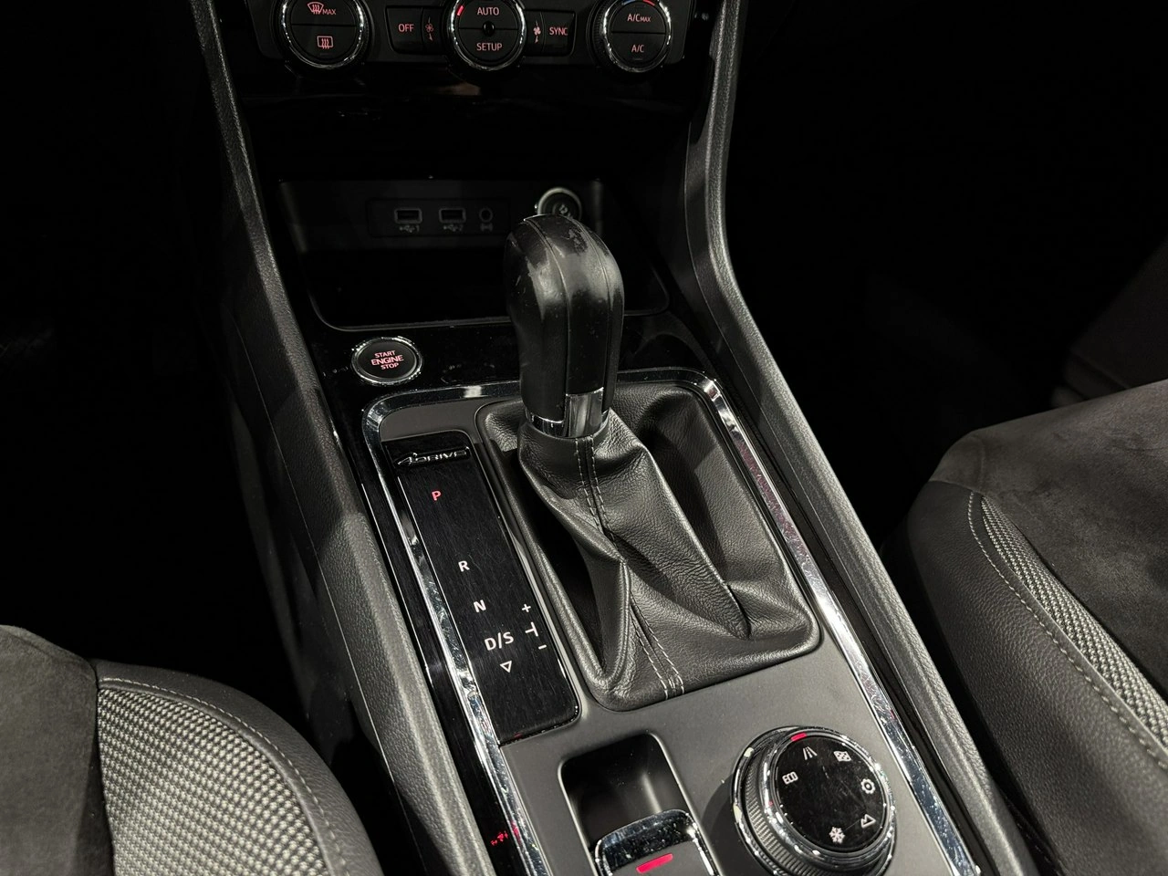 Seat Ateca - Zdjęcie 25