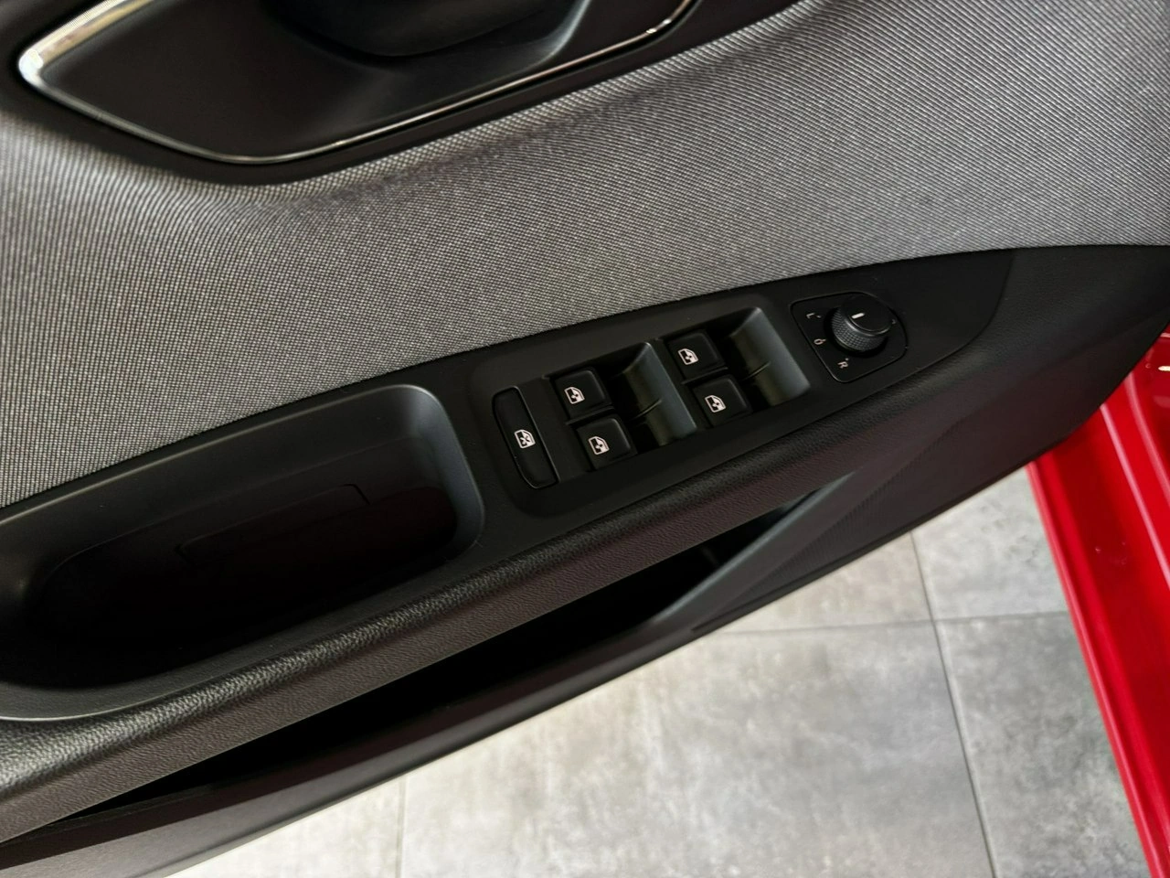 Seat Leon - Zdjęcie 20