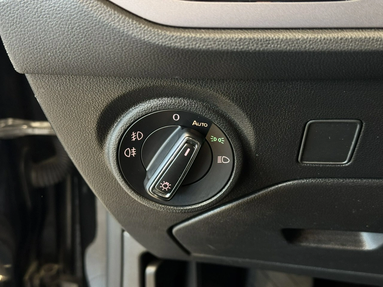 Seat Leon - Zdjęcie 15