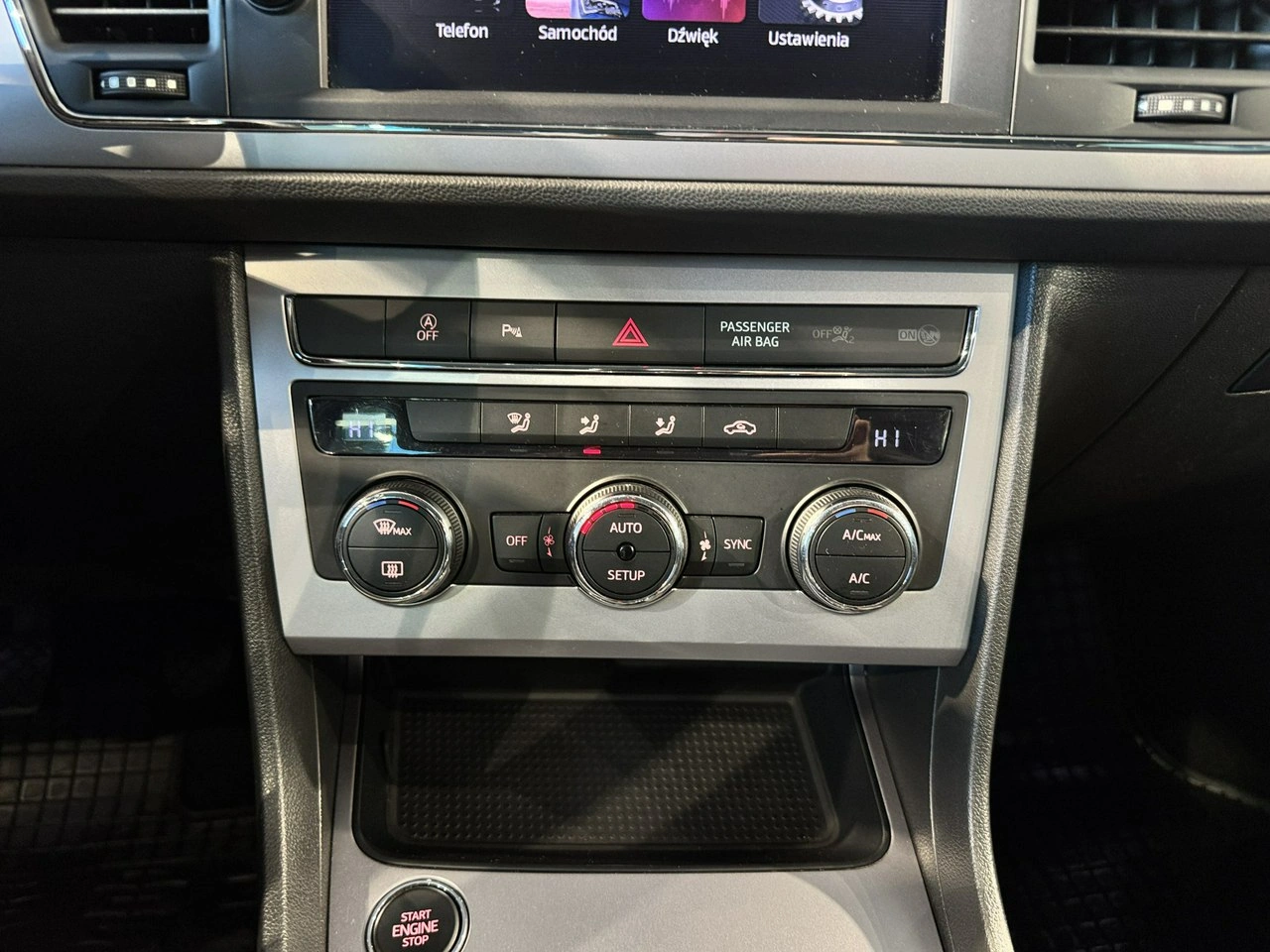 Seat Leon - Zdjęcie 23