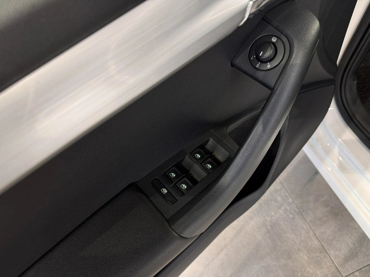 Skoda Octavia - Zdjęcie 14