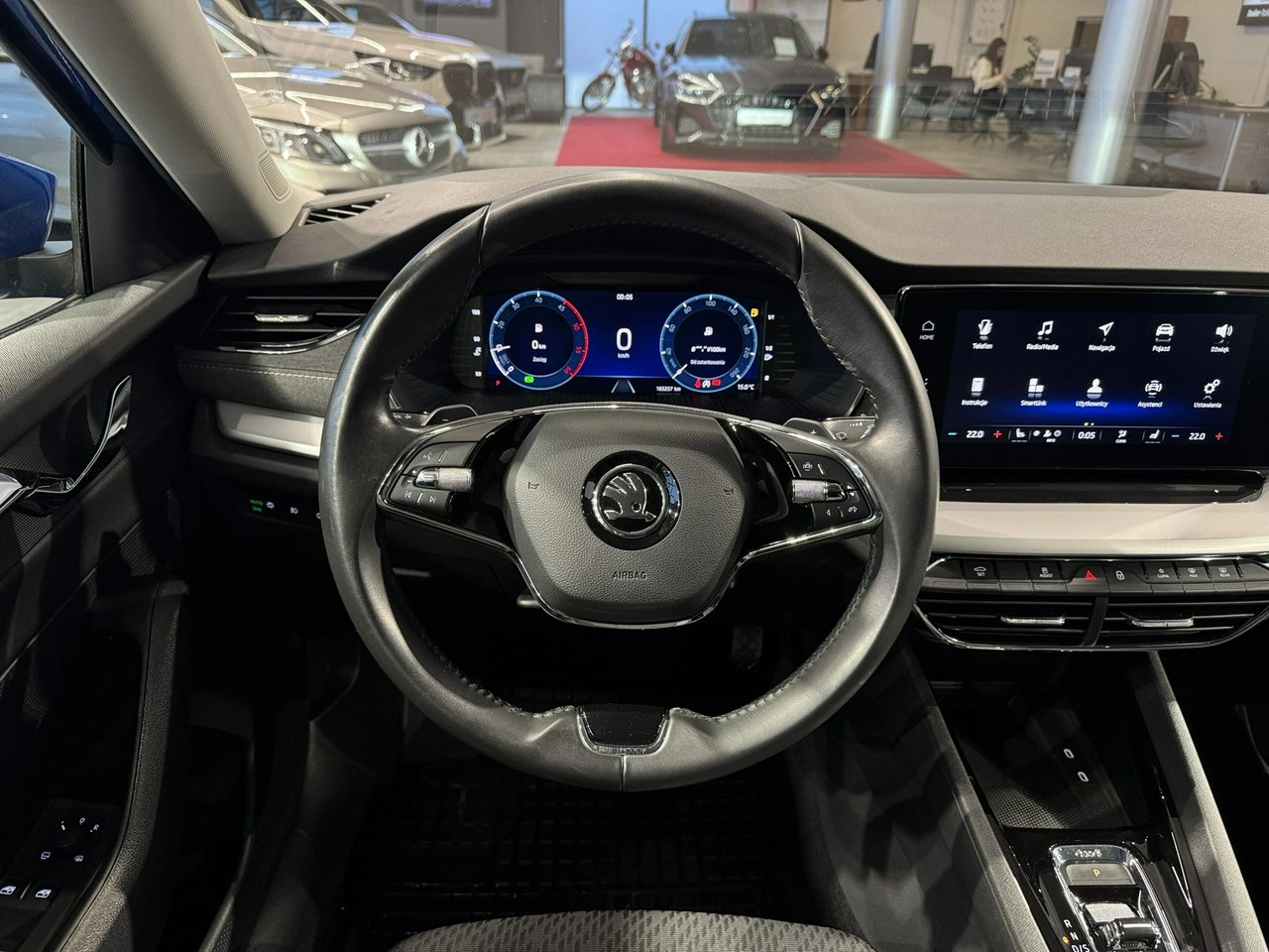 Skoda Octavia - Zdjęcie 19