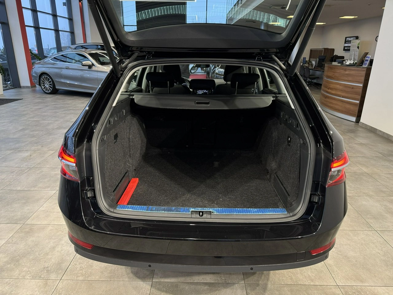 Skoda Superb - Zdjęcie 11