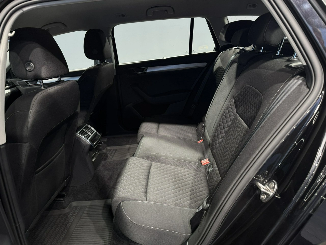 Skoda Superb - Zdjęcie 13