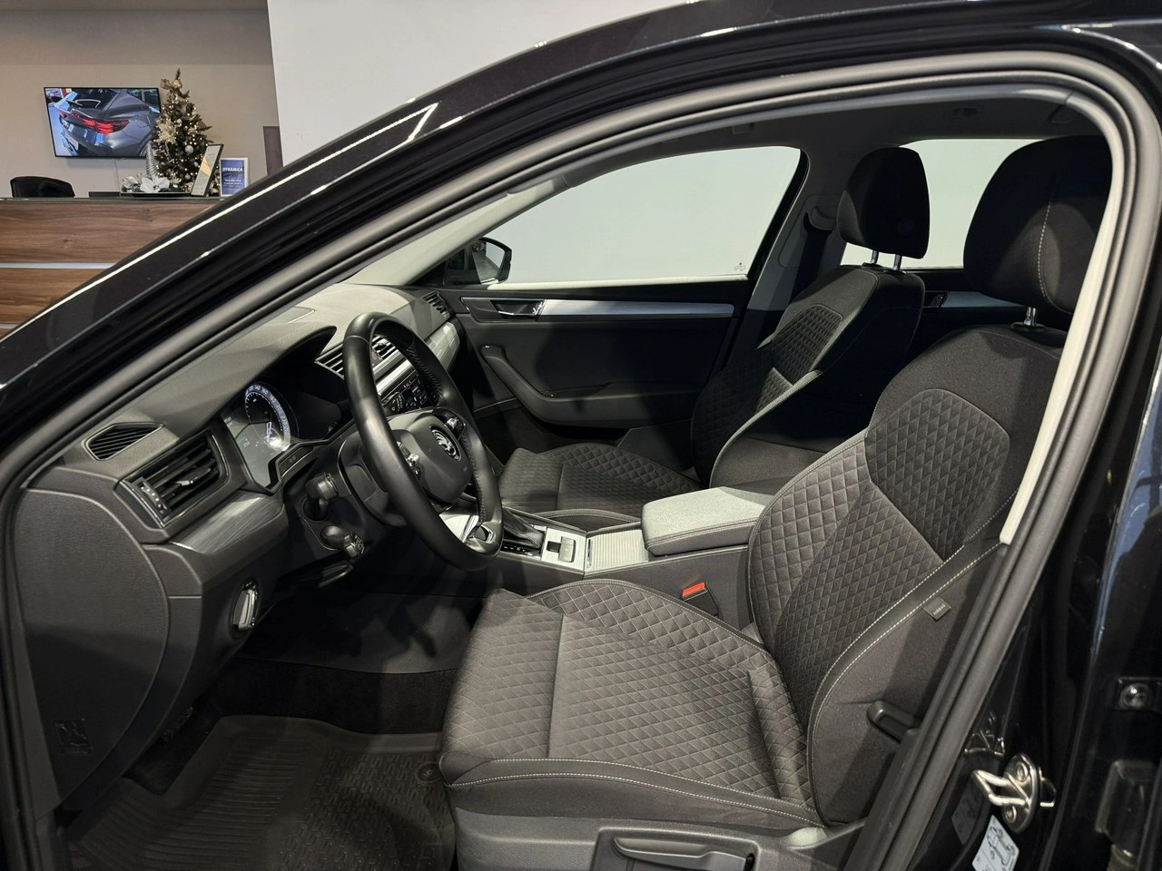 Skoda Superb - Zdjęcie 14