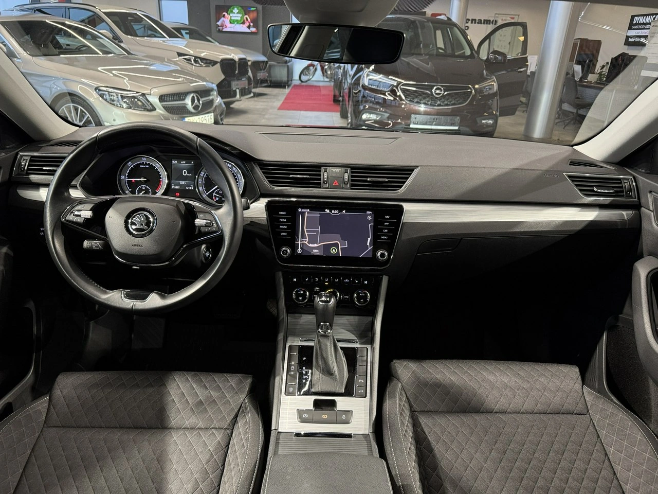 Skoda Superb - Zdjęcie 17