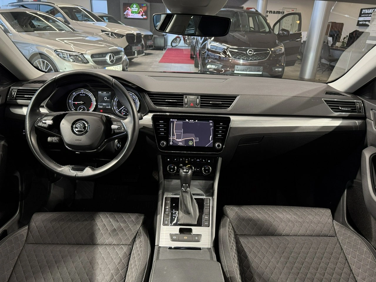 Skoda Superb - Zdjęcie 17