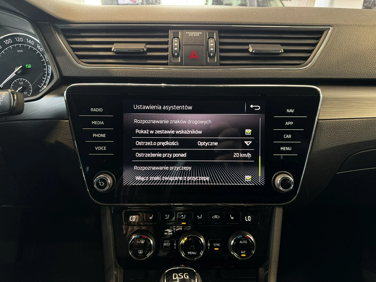 Skoda Superb - Zdjęcie 24