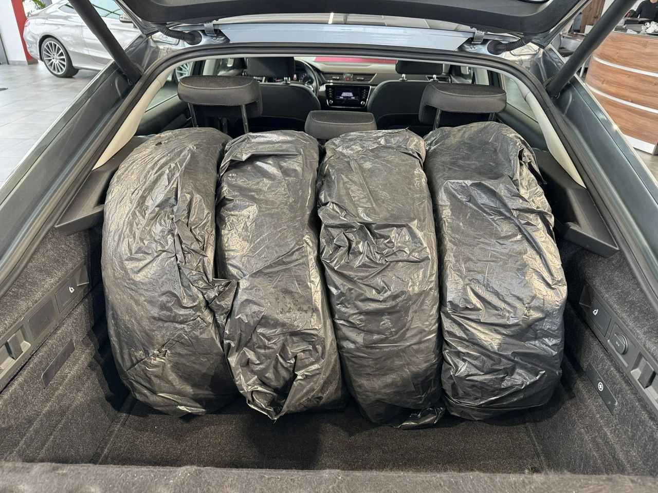 Skoda Superb - Zdjęcie 11