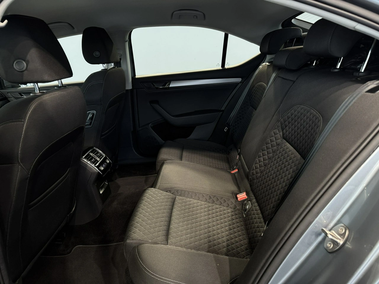 Skoda Superb - Zdjęcie 14