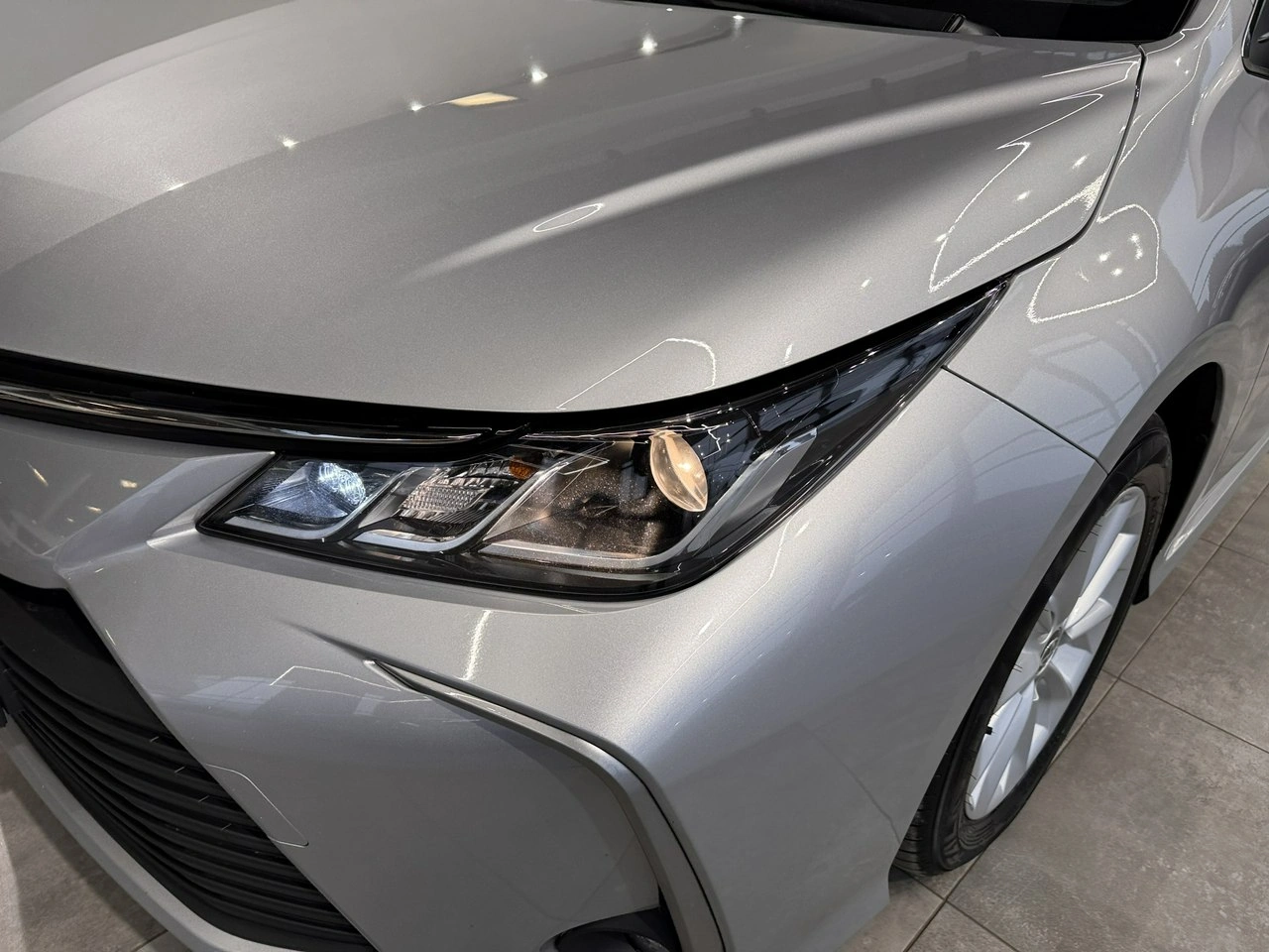 Toyota Corolla - Zdjęcie 8