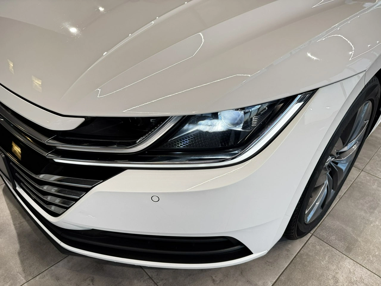 Volkswagen Arteon - Zdjęcie 8