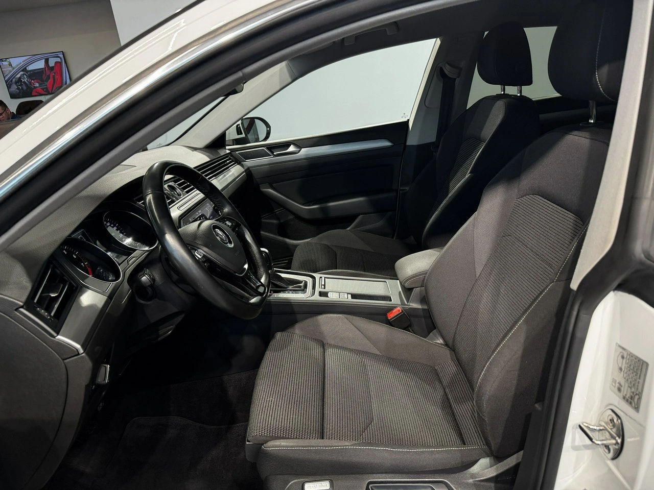 Volkswagen Arteon - Zdjęcie 12