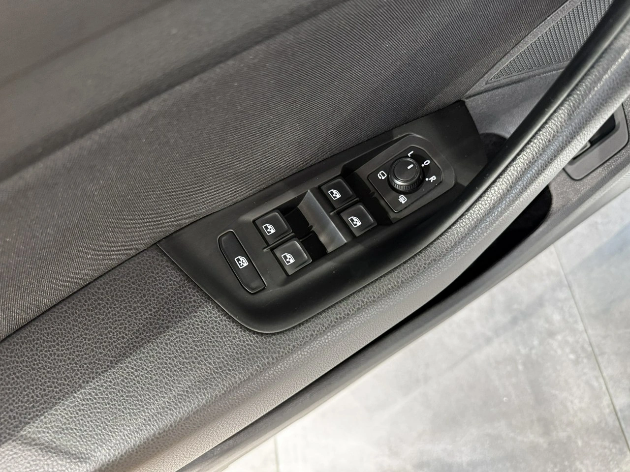 Volkswagen Arteon - Zdjęcie 13