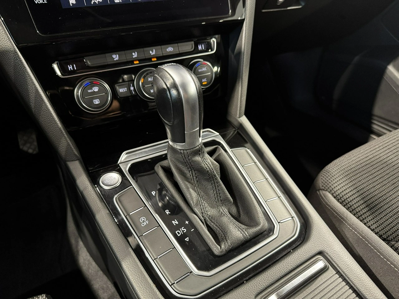 Volkswagen Arteon - Zdjęcie 23