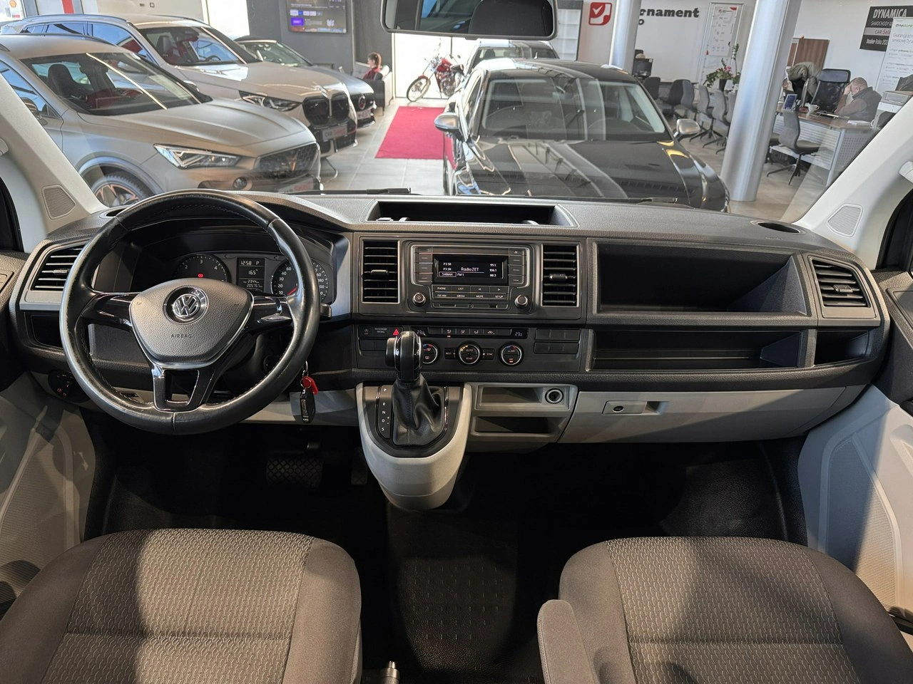 Volkswagen Caravelle - Zdjęcie 15