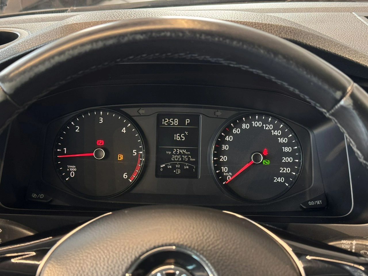 Volkswagen Caravelle - Zdjęcie 17