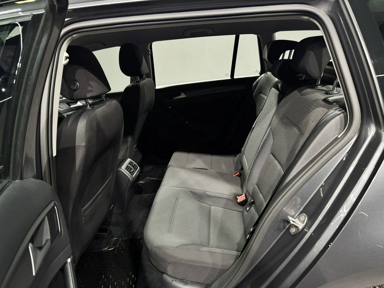 Volkswagen Golf - Zdjęcie 13