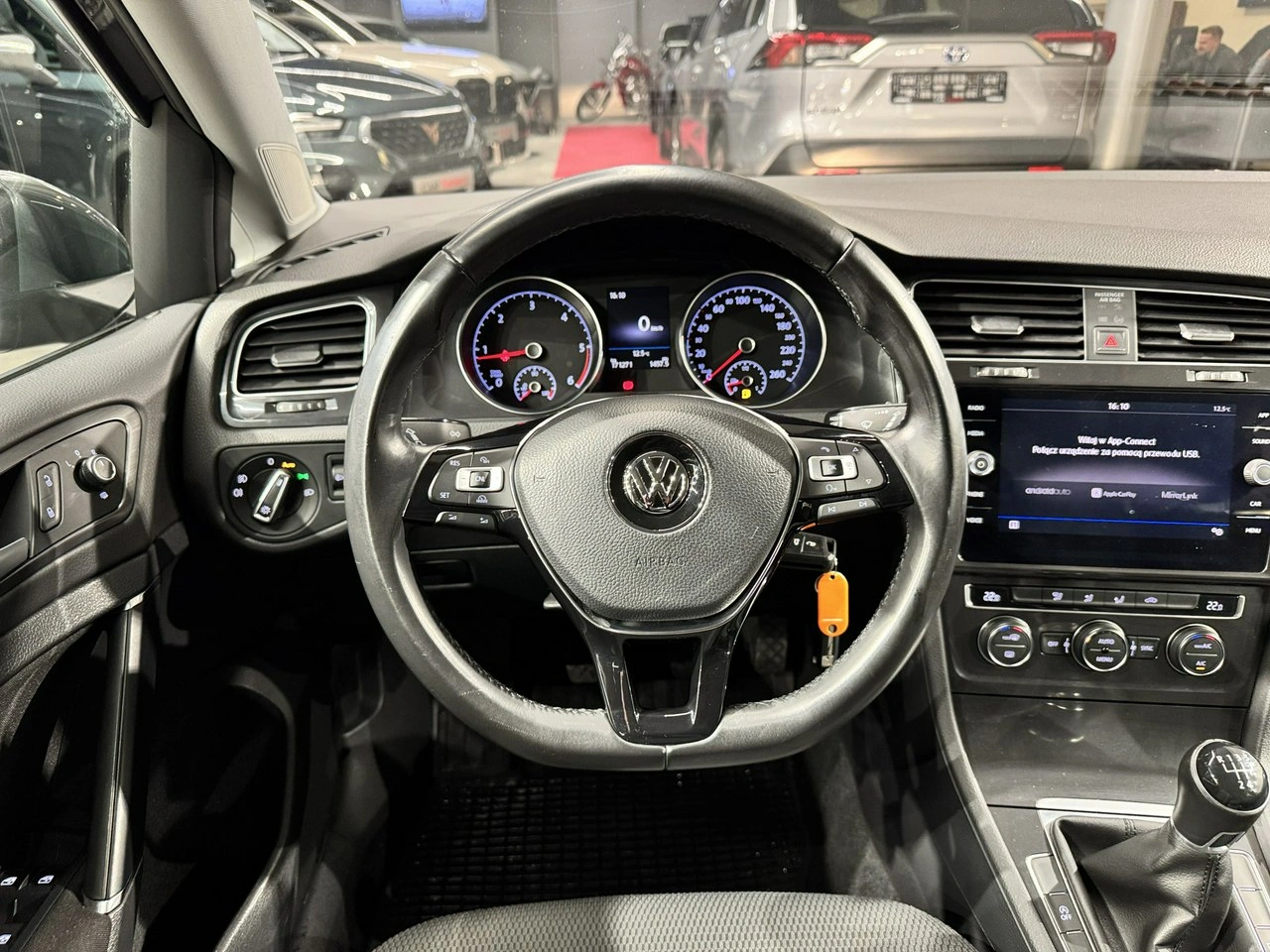 Volkswagen Golf - Zdjęcie 18