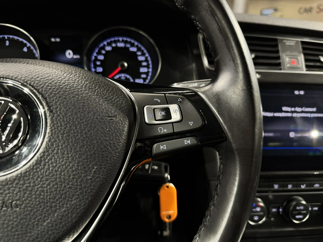 Volkswagen Golf - Zdjęcie 20