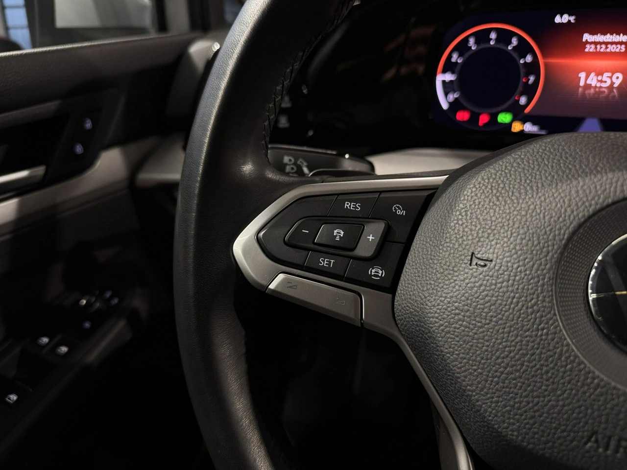 Volkswagen Golf - Zdjęcie 18