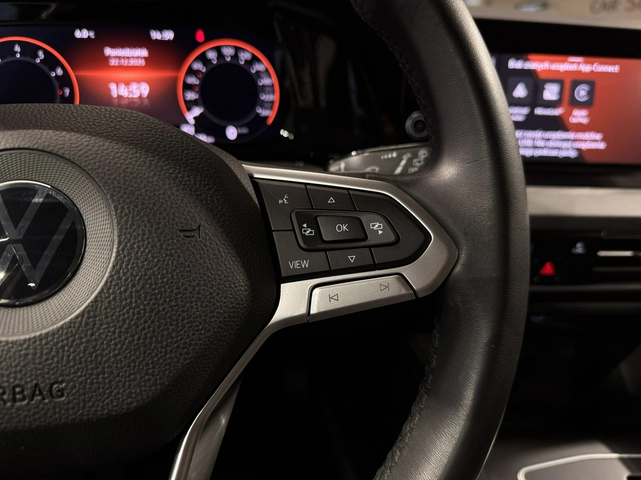 Volkswagen Golf - Zdjęcie 19