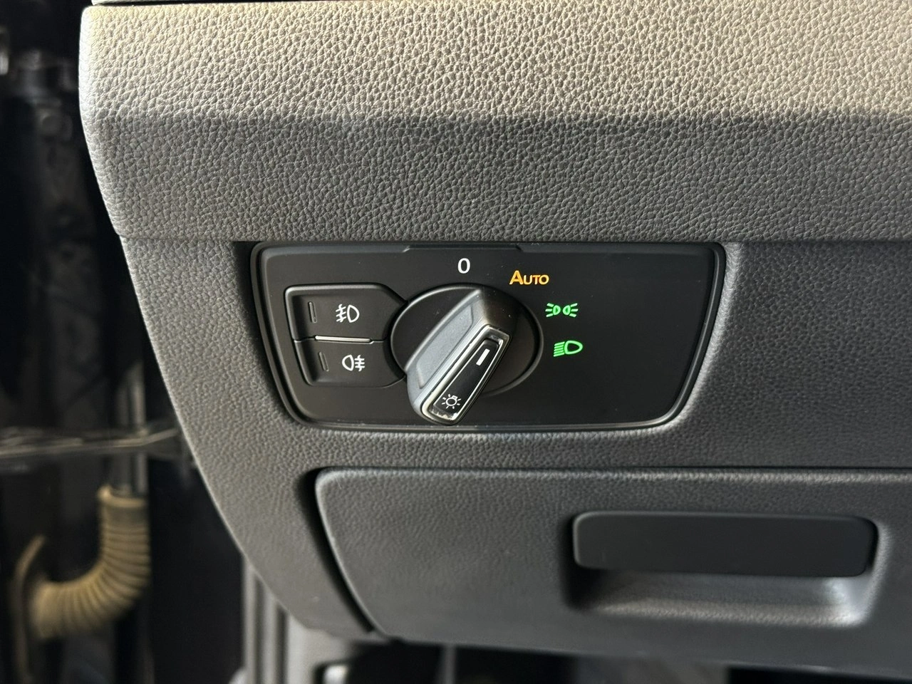 Volkswagen Passat - Zdjęcie 16