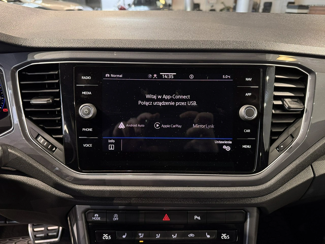 Volkswagen T-Roc - Zdjęcie 21