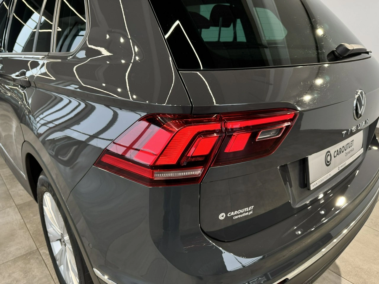 Volkswagen Tiguan - Zdjęcie 10