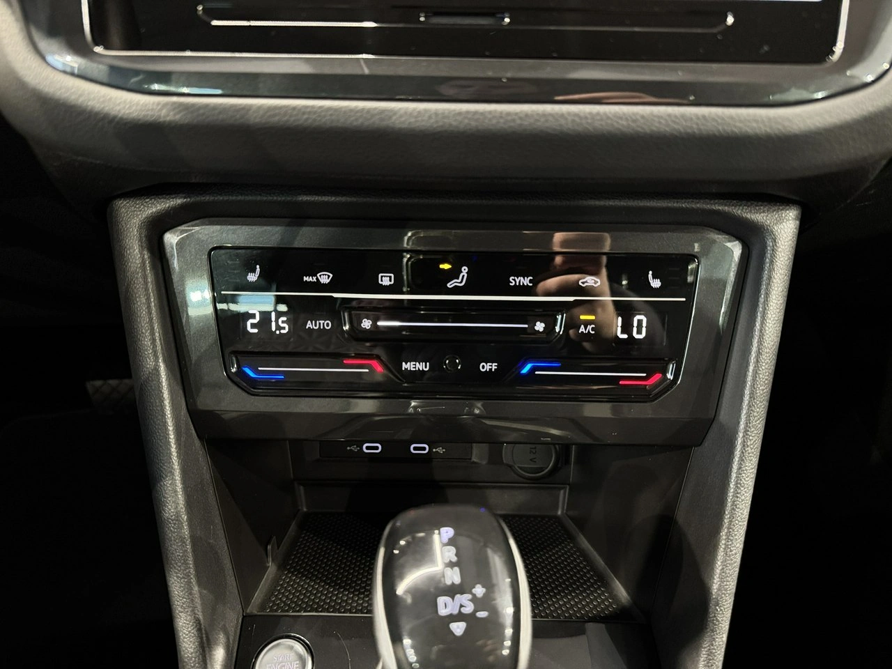 Volkswagen Tiguan - Zdjęcie 22