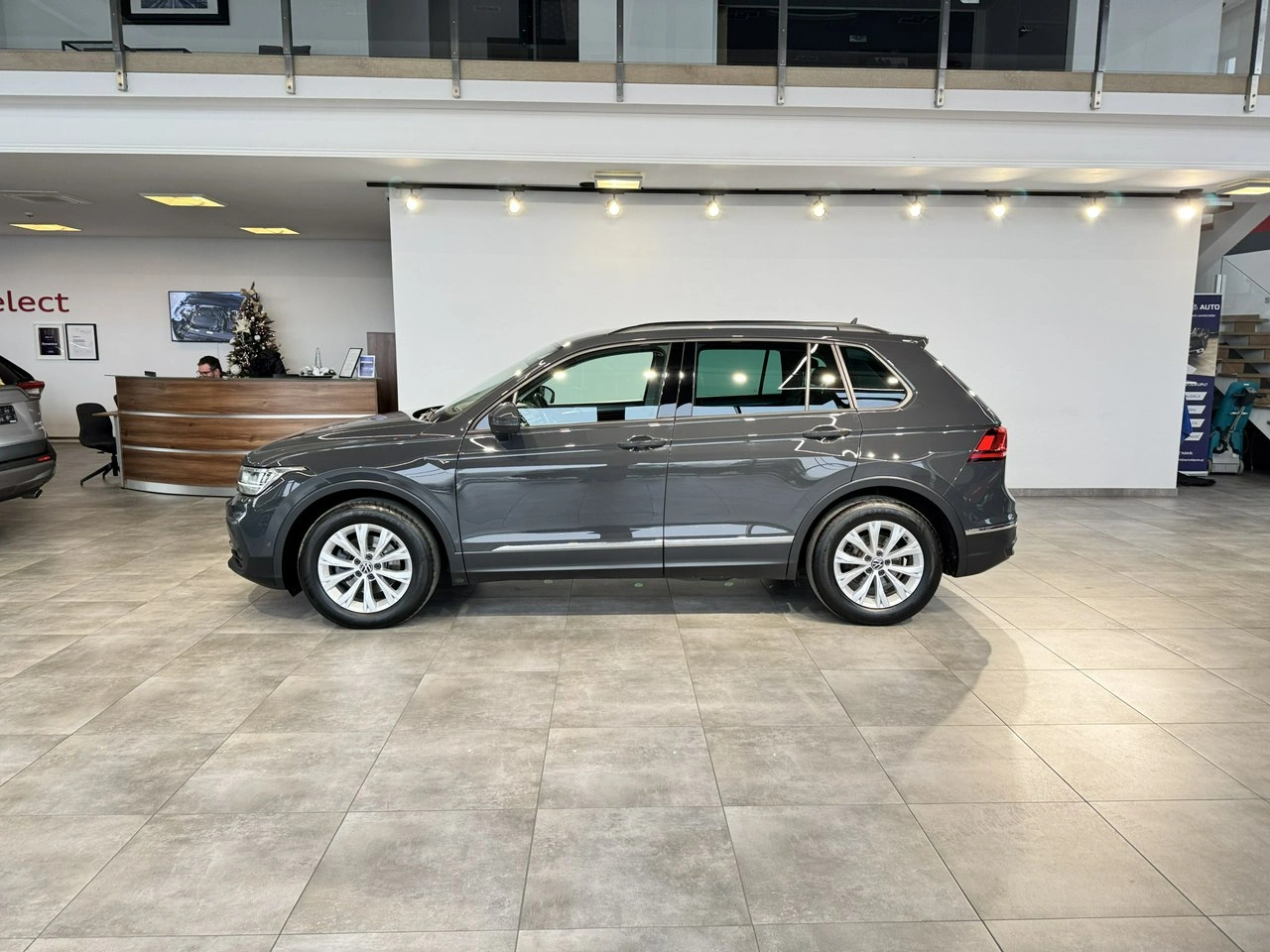Volkswagen Tiguan - Zdjęcie 4