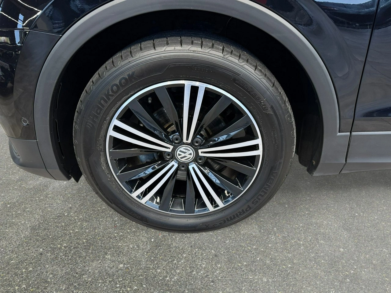 Volkswagen Tiguan - Zdjęcie 9