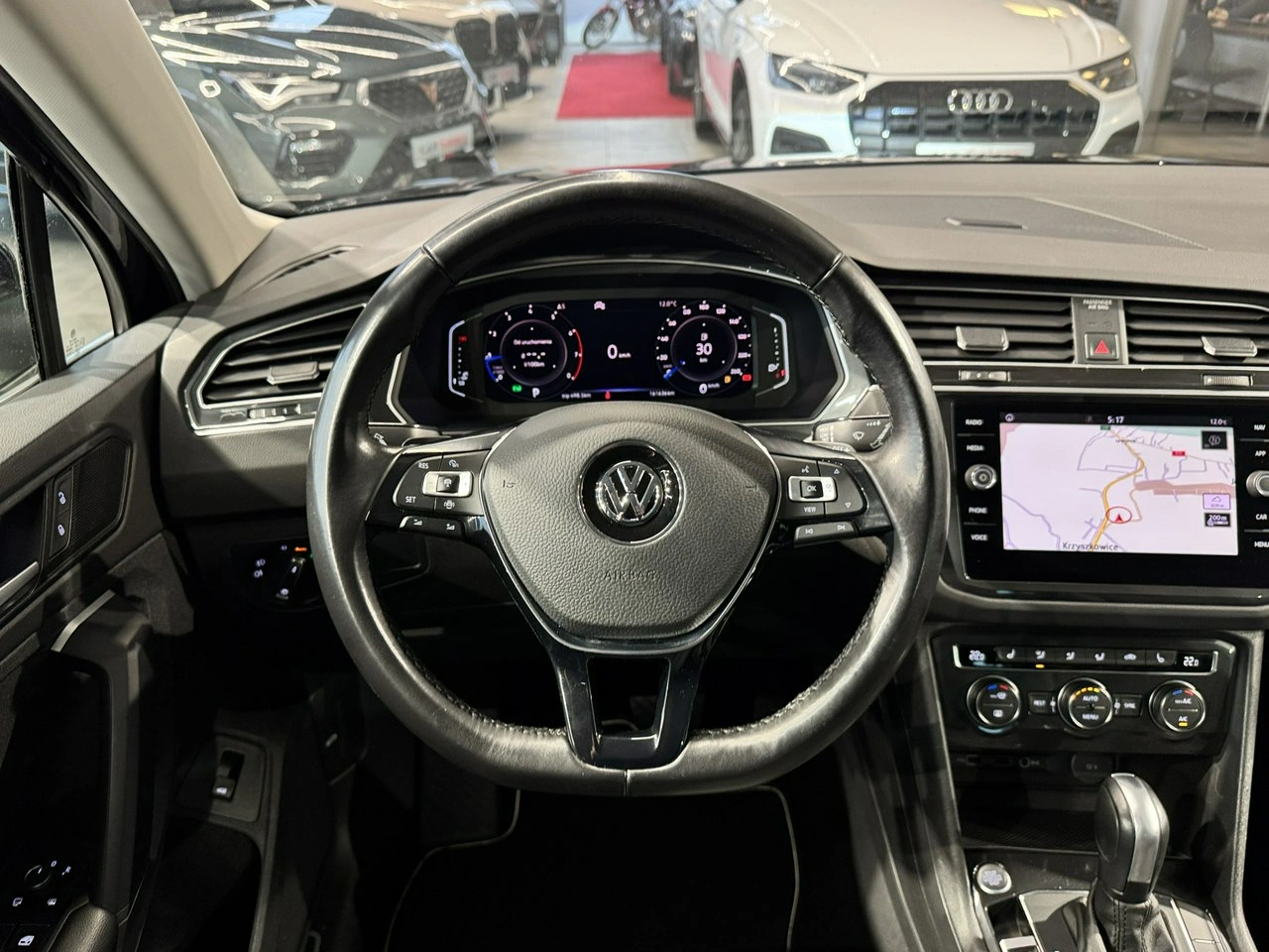 Volkswagen Tiguan - Zdjęcie 20