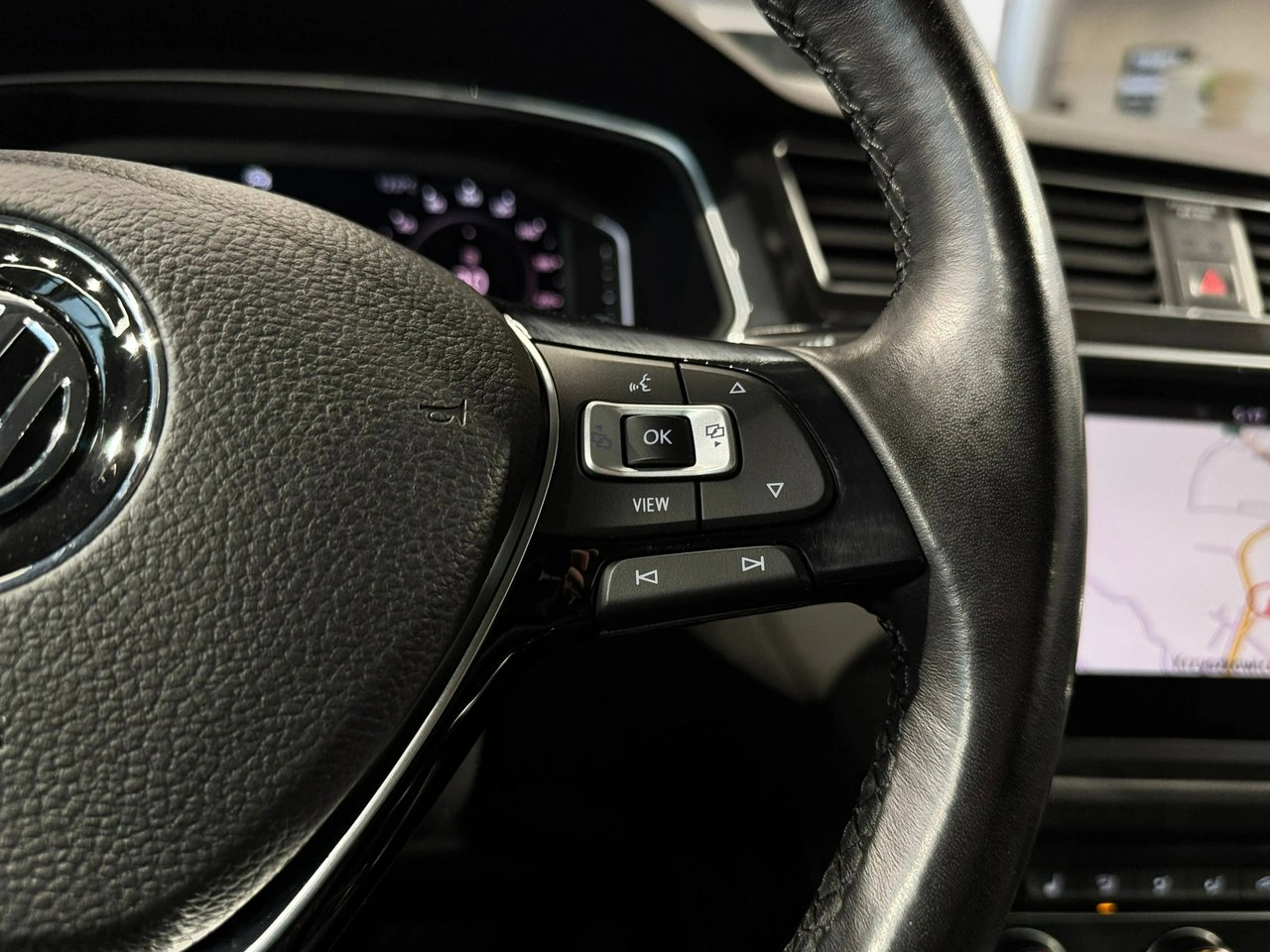 Volkswagen Tiguan - Zdjęcie 22