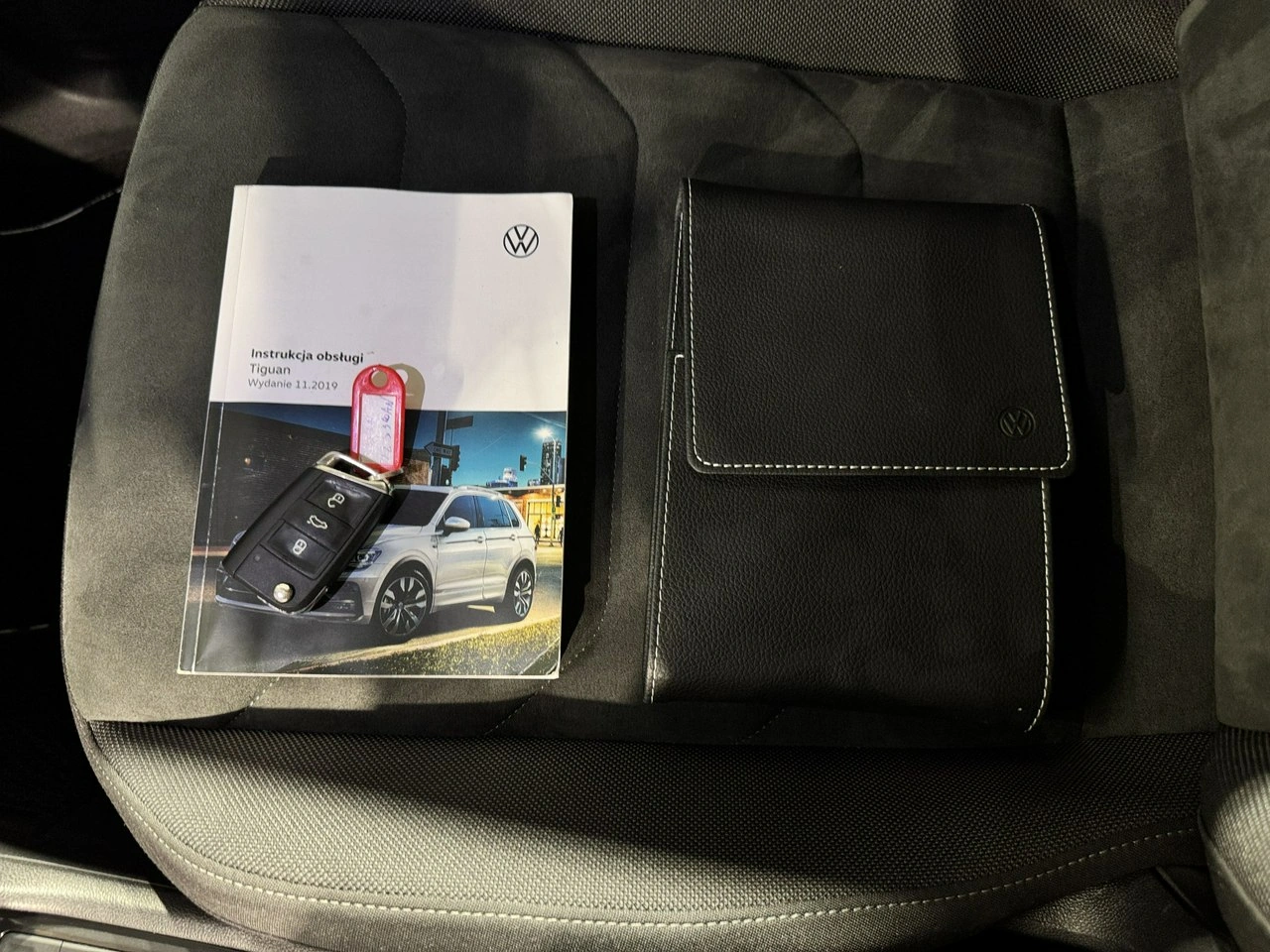 Volkswagen Tiguan - Zdjęcie 35