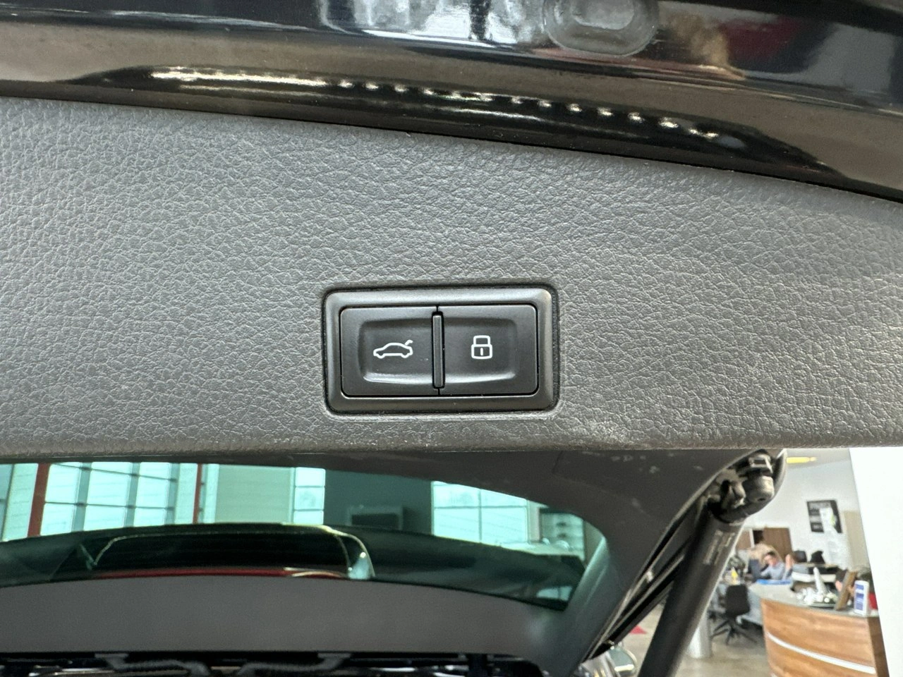 Volkswagen Touareg - Zdjęcie 13