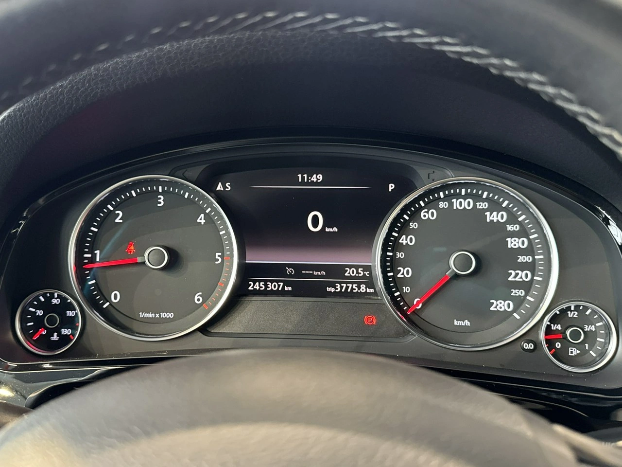 Volkswagen Touareg - Zdjęcie 16