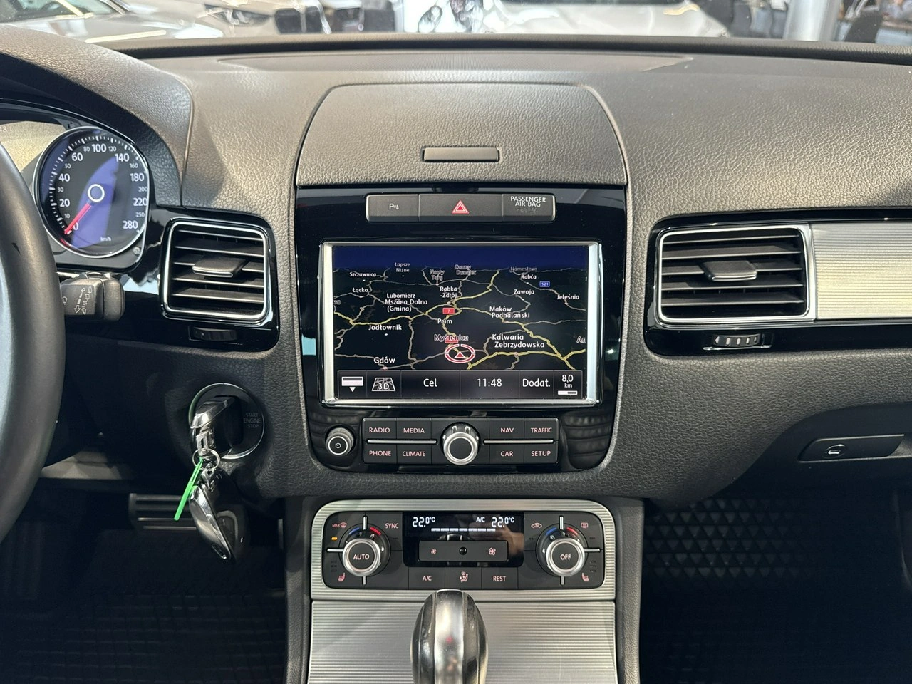 Volkswagen Touareg - Zdjęcie 17