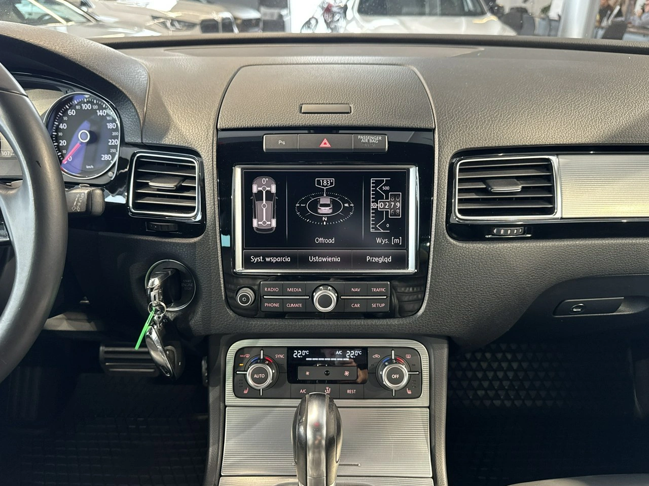 Volkswagen Touareg - Zdjęcie 18