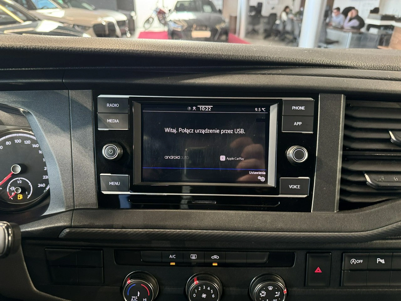 Volkswagen Transporter - Zdjęcie 18