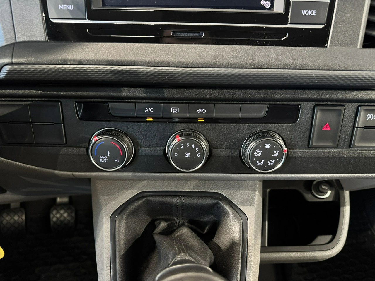 Volkswagen Transporter - Zdjęcie 19