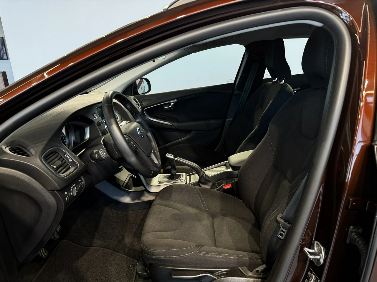 Volvo V40 Cross Country - Zdjęcie 13