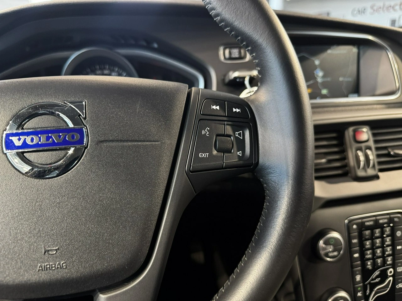 Volvo V40 Cross Country - Zdjęcie 19