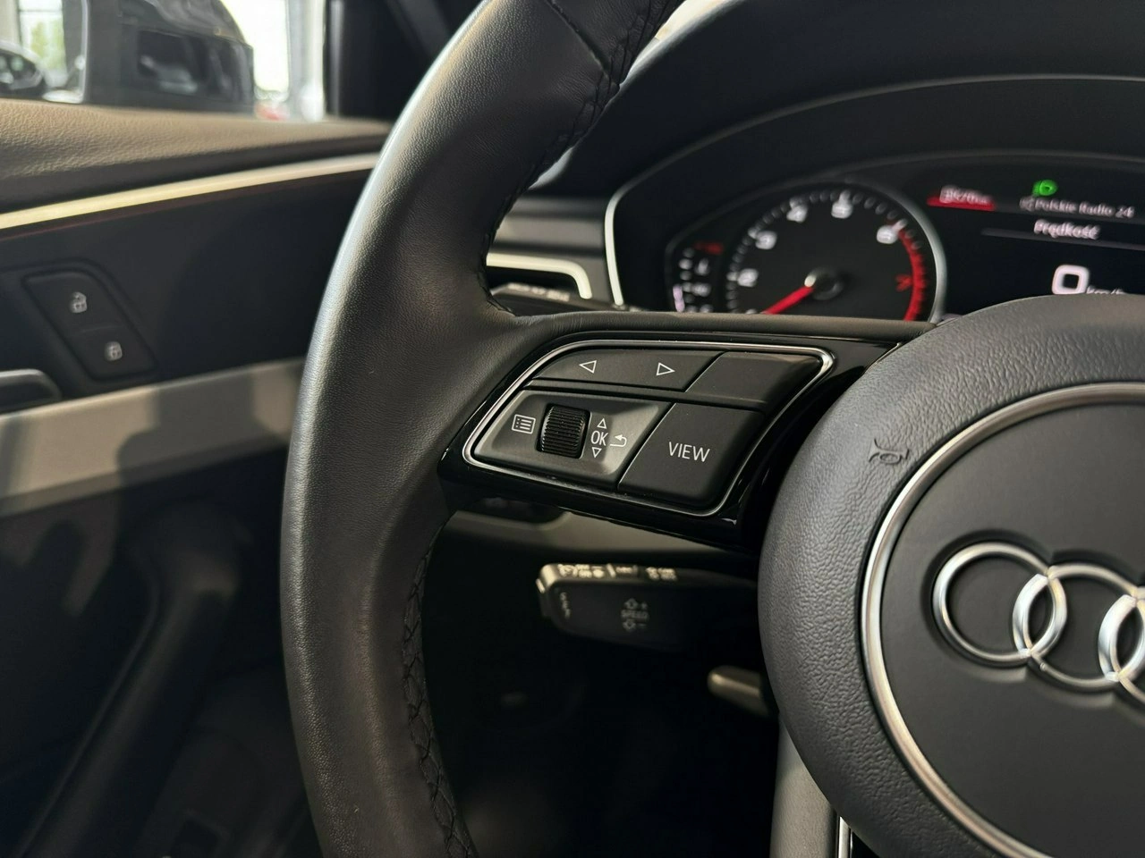 Audi A4 - Zdjęcie 18