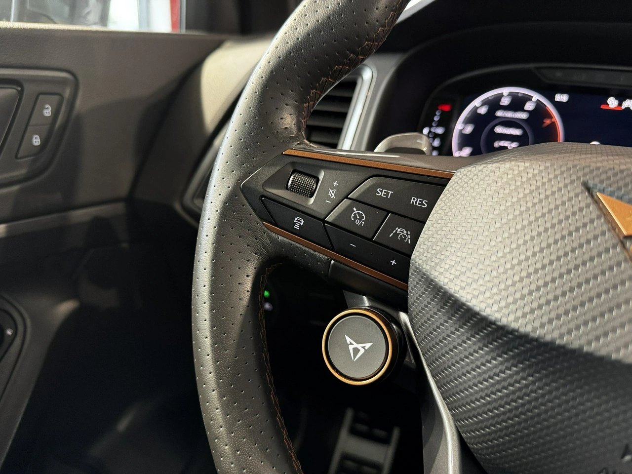 Cupra Ateca - Zdjęcie 24